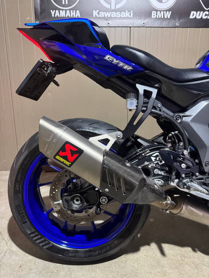 Yamaha R7 2022 MotoGP Akrapovic