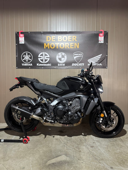 Yamaha MT09 2025 Y-AMT Akrapovic