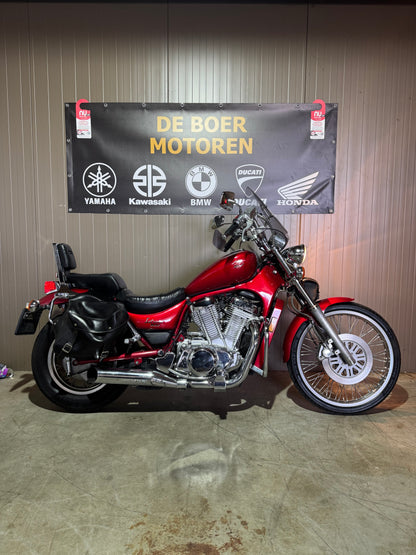 Suzuki Intruder VS800