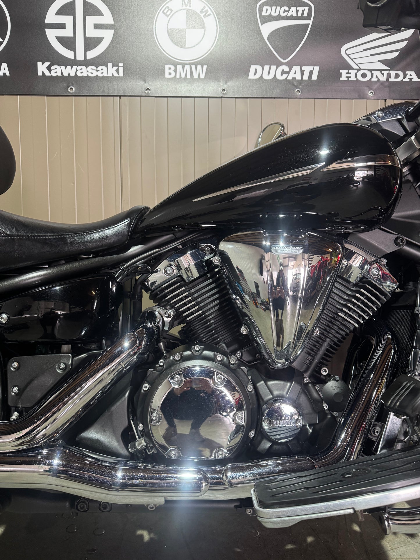 Yamaha XVS 1300A Midnight Star