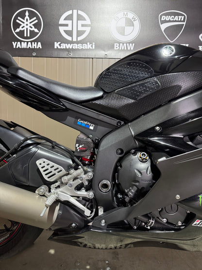 Yamaha YZF-R6 Full Black