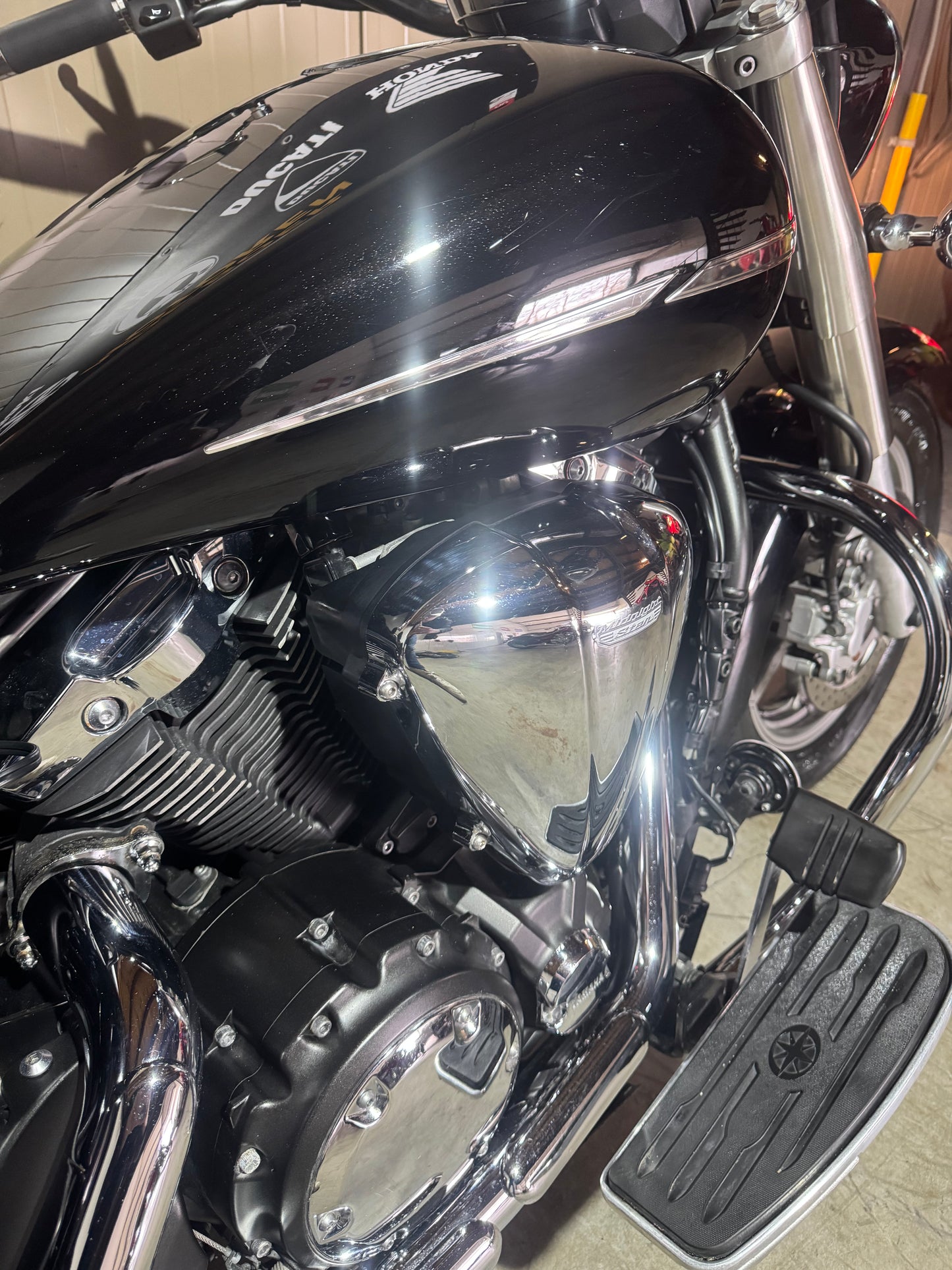 Yamaha XVS 1300A Midnight Star