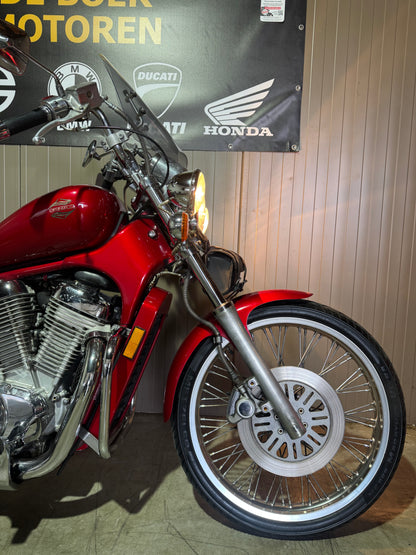 Suzuki Intruder VS800