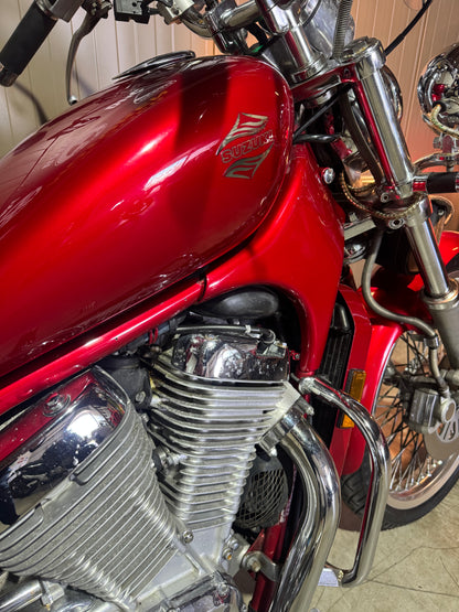 Suzuki Intruder VS800