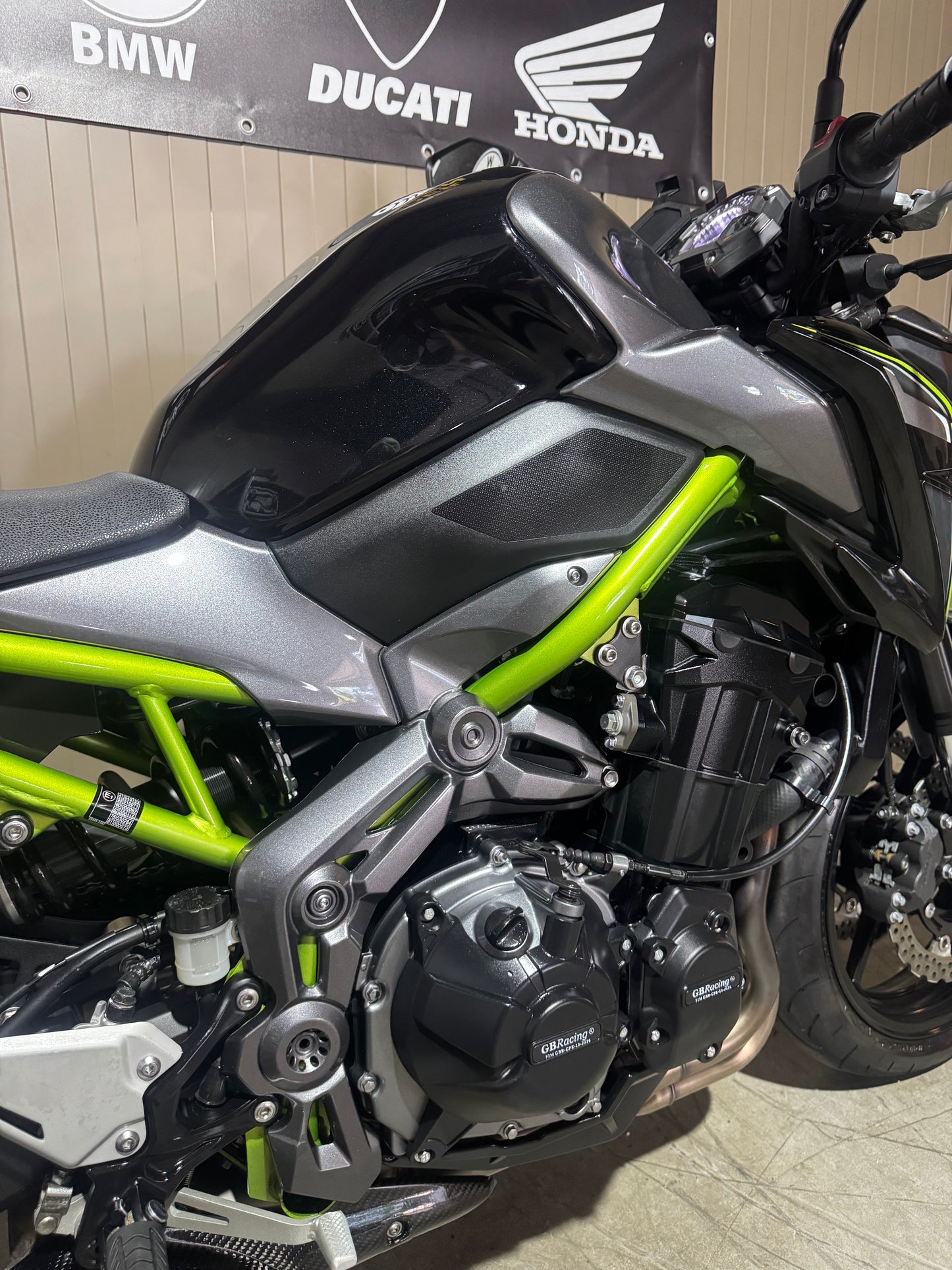 Kawasaki Z900 2017 SC Project