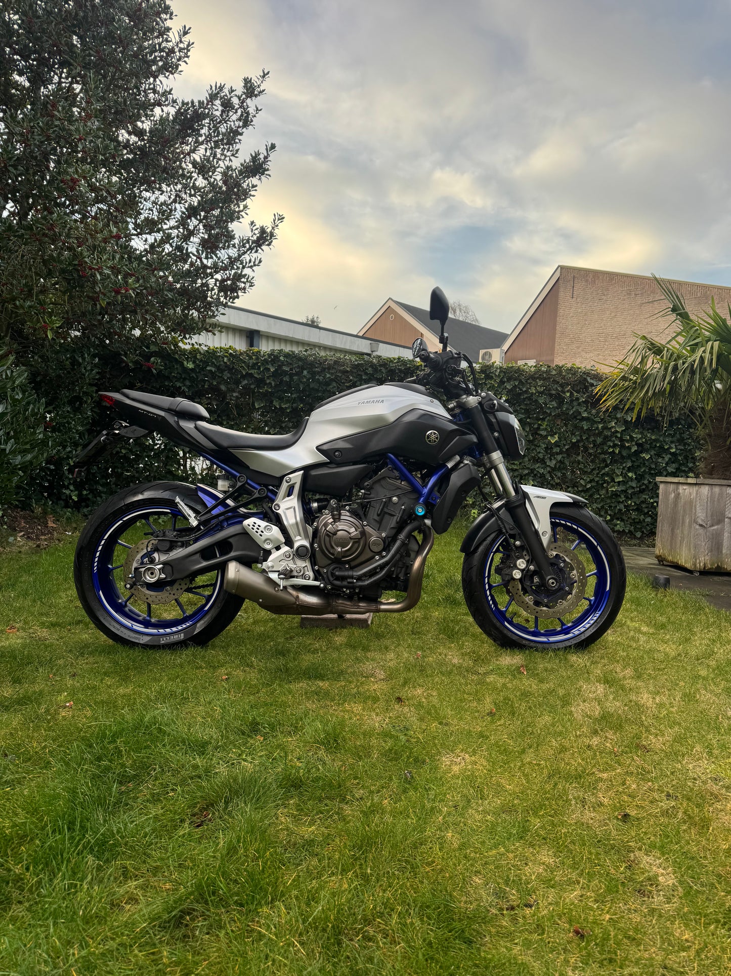 Yamaha MT-07 Racing Blue 2016