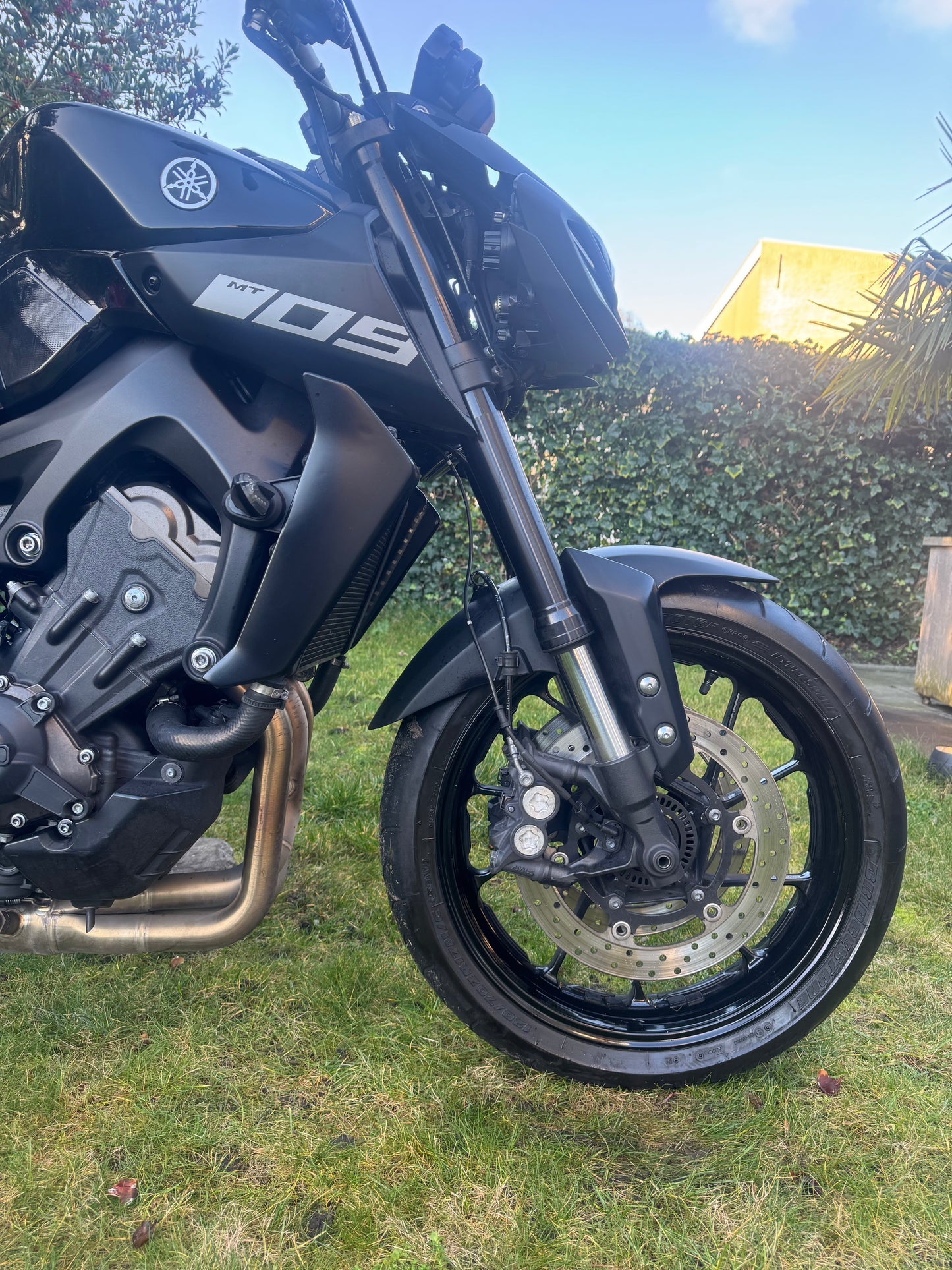 Yamaha MT-09 Full Black 2017 Akrapovic