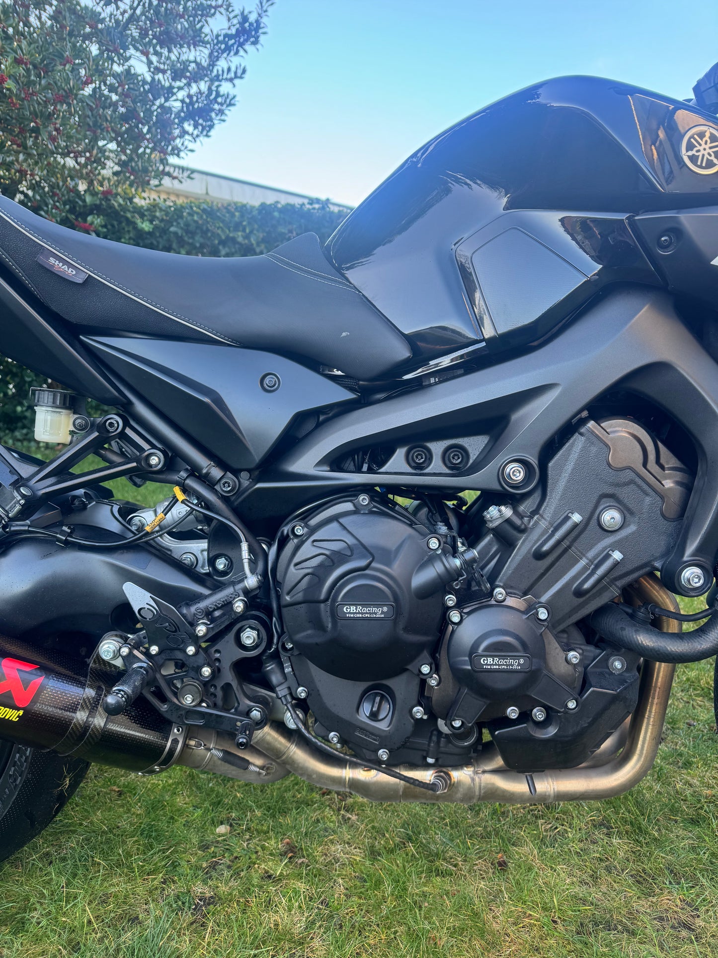 Yamaha MT-09 Full Black 2017 Akrapovic