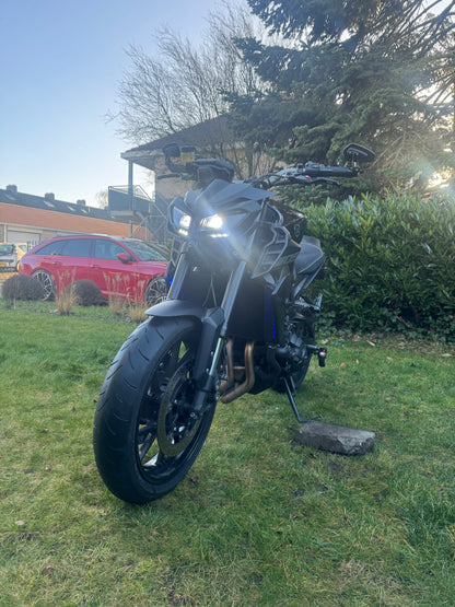 Yamaha MT-09 Full Black 2017 Akrapovic